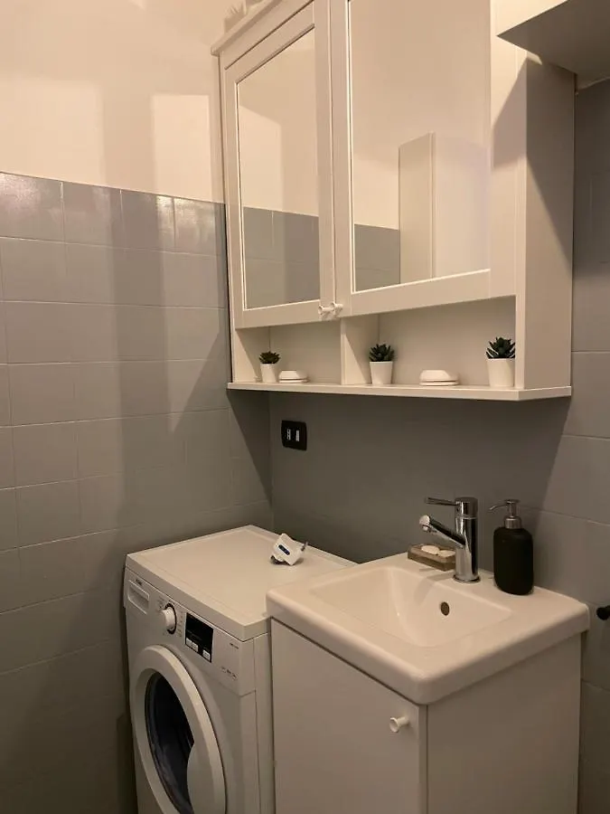 Apartment Appartamento Matteo Centrale Milan Italy